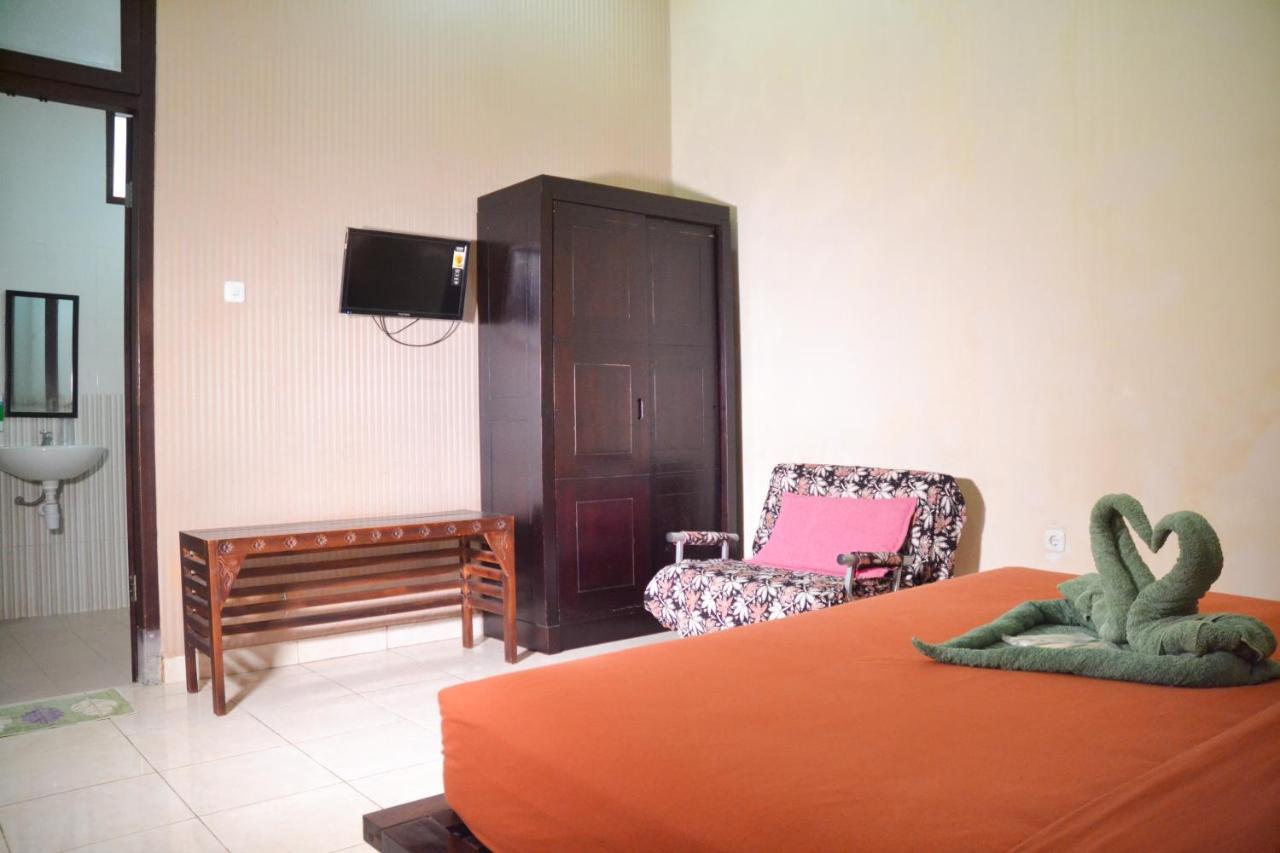 Roemah Canting Homestay Yogyakarta Exterior foto