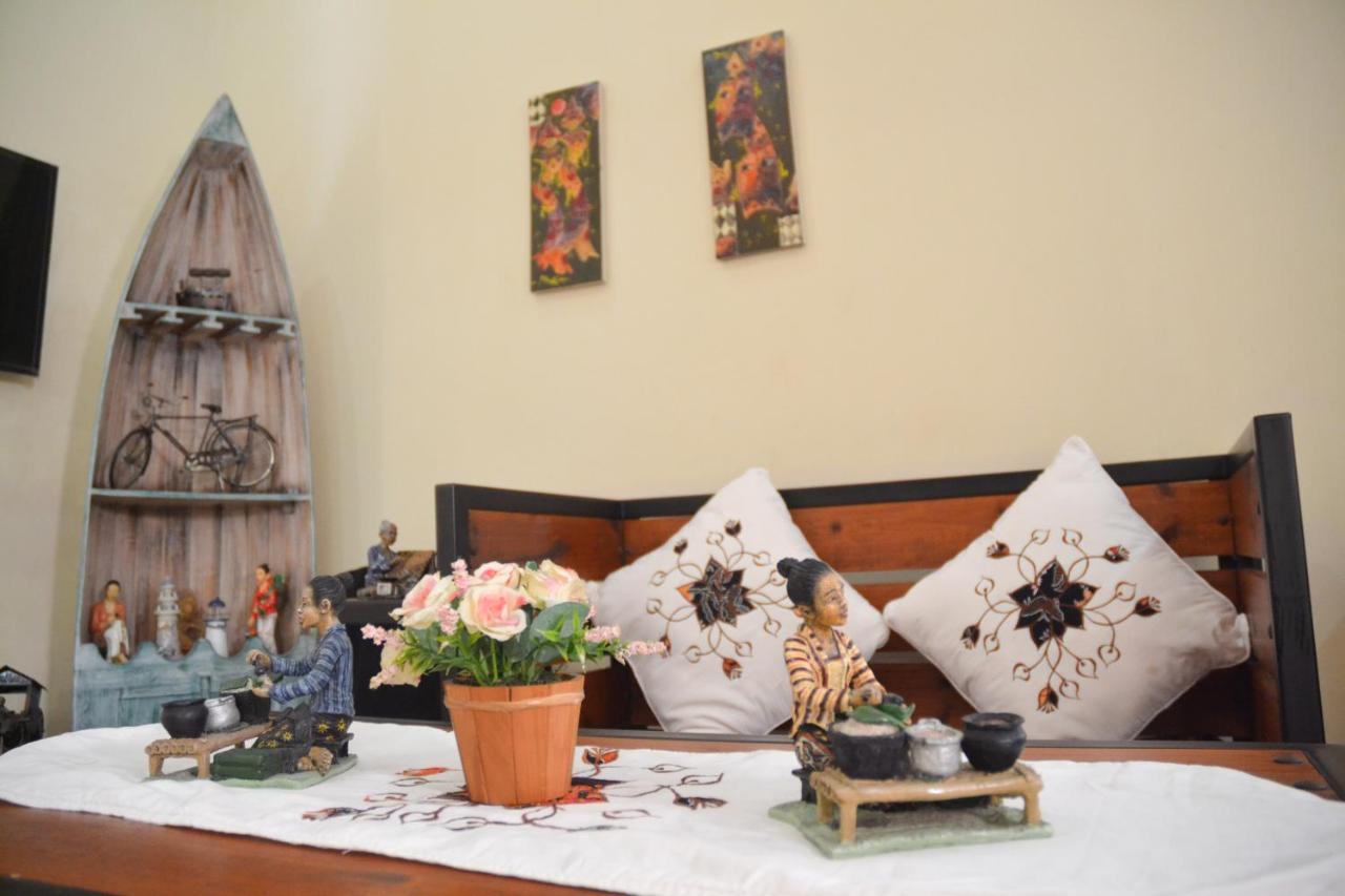 Roemah Canting Homestay Yogyakarta Exterior foto