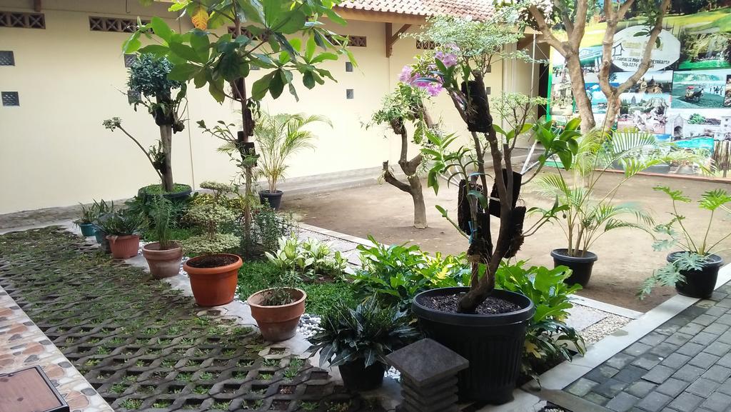 Roemah Canting Homestay Yogyakarta Exterior foto